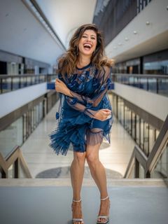 Pooja Batra feet photo 6