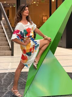 Pooja Batra feet photo 2