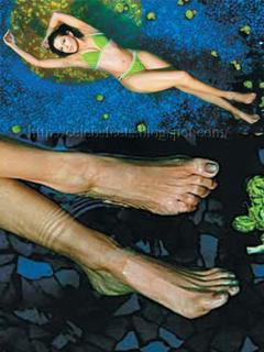 Pooja Bedi feet photo 2