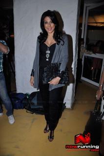 Pooja Bedi feet photo 7