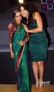 Pooja Bedi feet photo 8