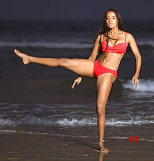 Pooja Bhalekar feet photo 16