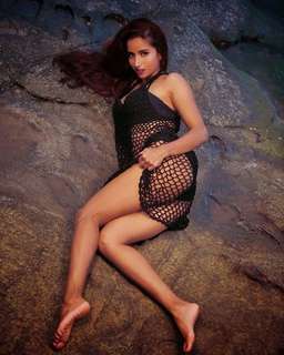 Pooja Bhalekar feet photo 8