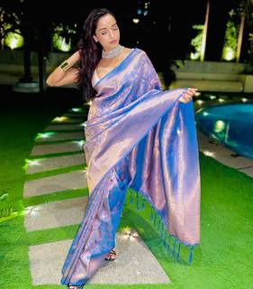 Pooja Bhalekar feet photo 10
