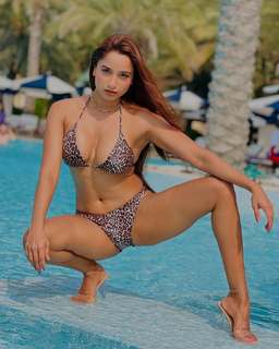 Pooja Bhalekar feet photo 4