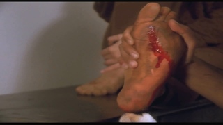 Pooja Bhatt feet photo 6