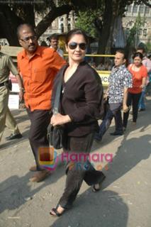 Pooja Bhatt feet photo 2