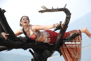 Pooja Chopra feet photo 9