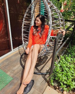 Pooja Chopra feet photo 17