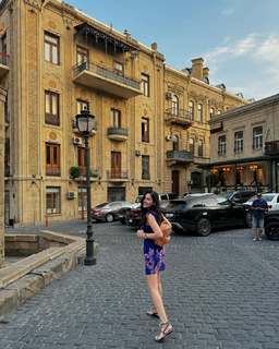 Pooja Chopra feet photo 4