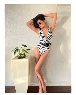 Pooja Chopra feet photo 5