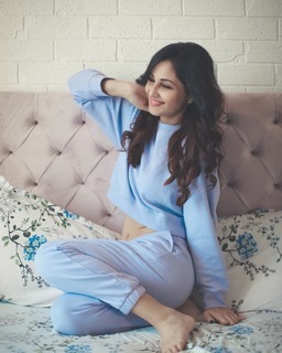 Pooja Chopra feet photo 17