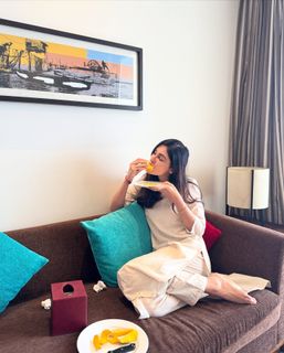 Pooja Chopra feet photo 4