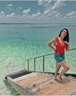 Pooja Gaur feet photo 4