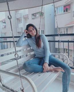 Pooja Gaur feet photo 14