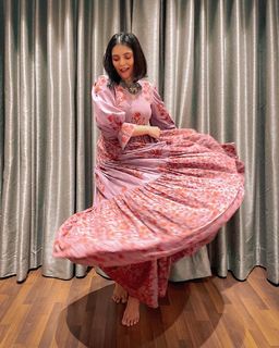 Pooja Gaur feet photo 2