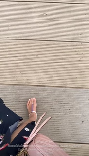 Pooja Gaur feet photo 16