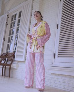 Pooja Gaur feet photo 12