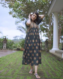 Pooja Gaur feet photo 10