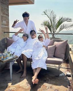 Pooja Gaur feet photo 18