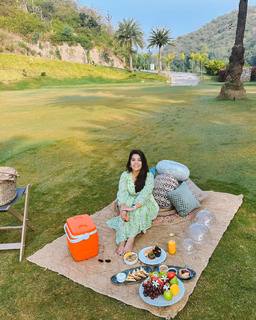 Pooja Gaur feet photo 17