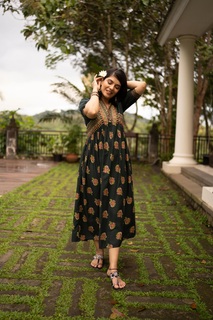 Pooja Gaur feet photo 17