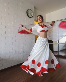 Pooja Gaur feet photo 12