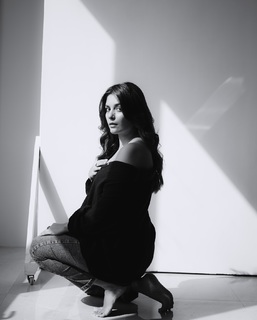 Pooja Gaur feet photo 4