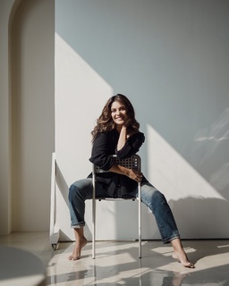 Pooja Gaur feet photo 17