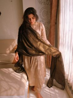 Pooja Gaur feet photo 3
