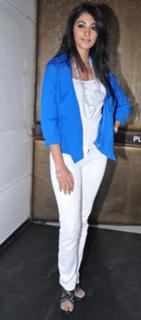 Pooja Hegde feet photo thumbnail