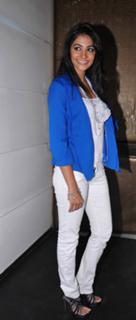 Pooja Hegde feet photo thumbnail