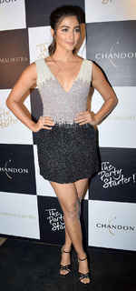Pooja Hegde feet photo thumbnail