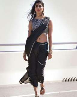 Pooja Hegde feet photo thumbnail