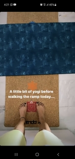 Pooja Hegde feet photo thumbnail