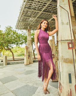Pooja Hegde feet photo thumbnail