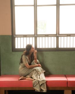 Pooja Hegde feet photo thumbnail