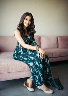 Pooja Hegde feet photo thumbnail