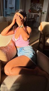 Pooja Hegde feet photo 16