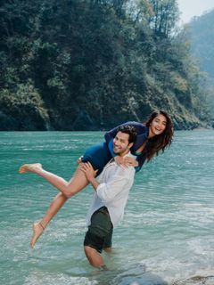 Pooja Hegde feet photo 1
