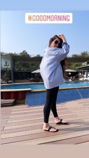 Pooja Janrao feet photo 11