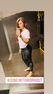 Pooja Janrao feet photo 2
