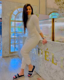 Pooja Janrao feet photo 17