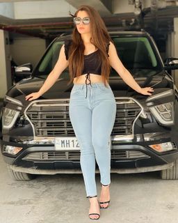 Pooja Janrao feet photo 14