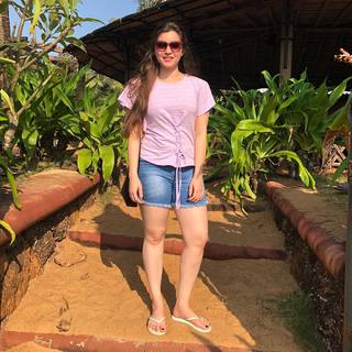 Pooja Janrao feet photo 1