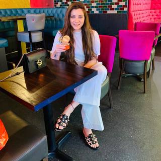 Pooja Janrao feet photo 9