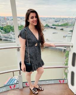 Pooja Janrao feet photo 2