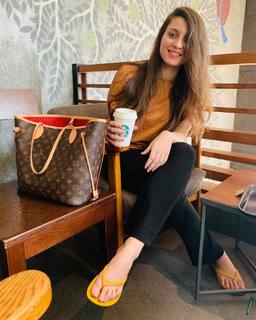Pooja Janrao feet photo 8