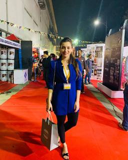 Pooja Janrao feet photo 7