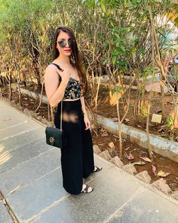 Pooja Janrao feet photo 16